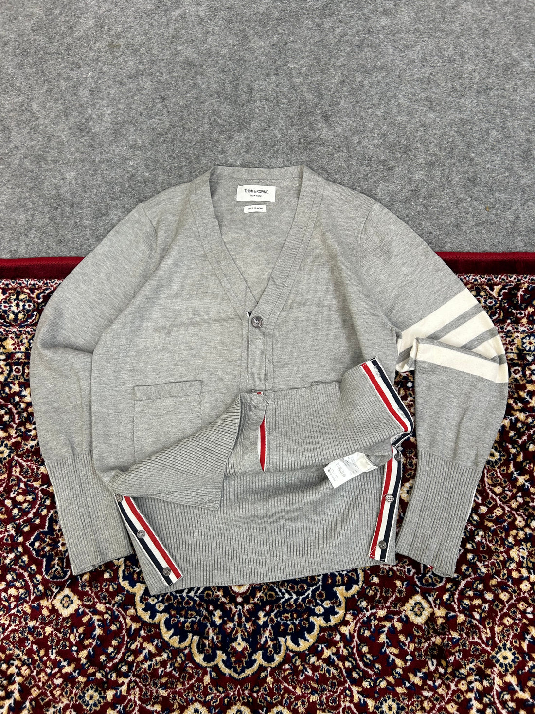 THOM BROWNE CARDIGAN (M)